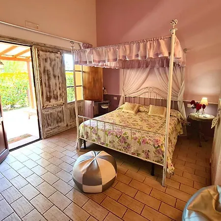 Orchidea Seaside And Pool Apartamento